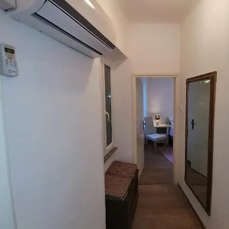 Moris Apartment *